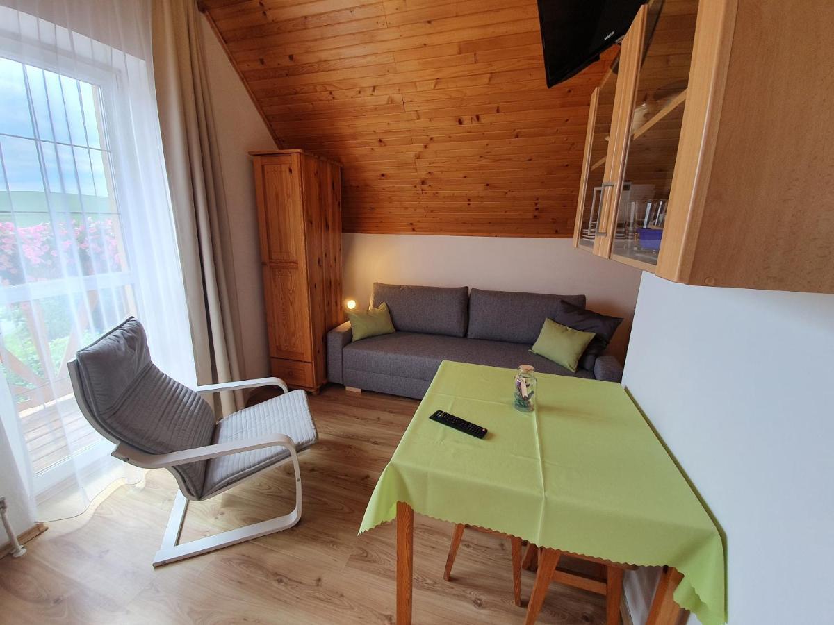 Zlty Dom Vrbov Apartment ภายนอก รูปภาพ