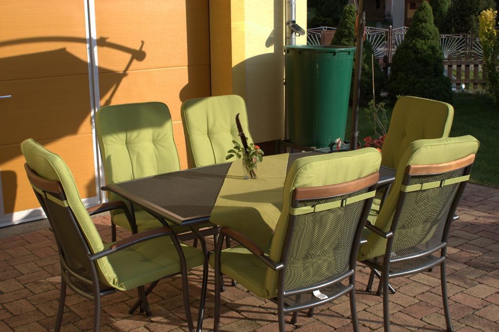 Zlty Dom Vrbov Apartment ภายนอก รูปภาพ