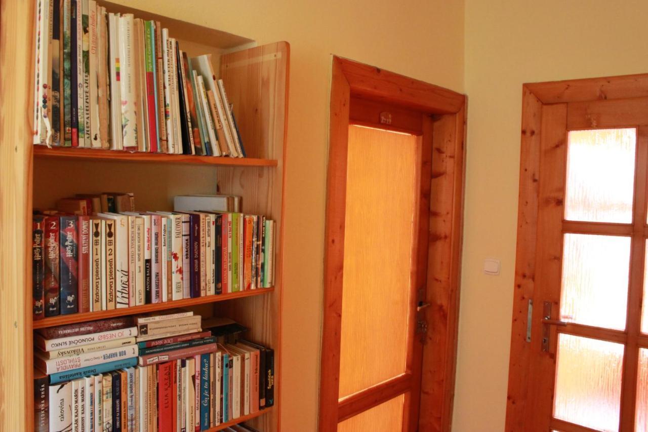 Zlty Dom Vrbov Apartment ภายนอก รูปภาพ