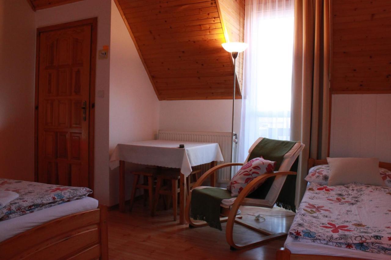Zlty Dom Vrbov Apartment ภายนอก รูปภาพ